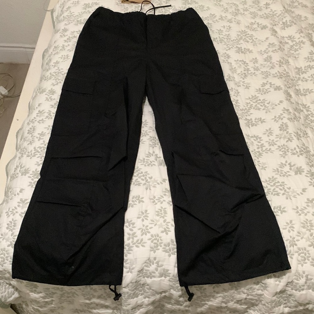 Zara Cargos